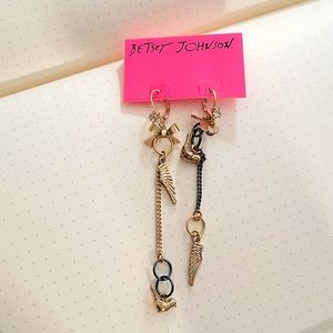 Betsey Johnson bird and wings earrings